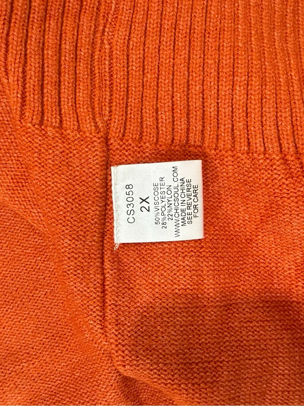 Chic Soul Relaxed V-Neck Sweater in Rust